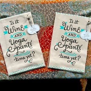 Pair of Hallmark Cotton Tea Towels!  New with tags and original packaging.